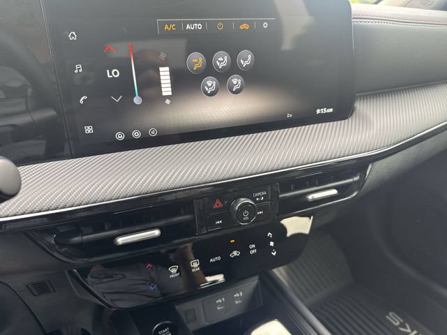 New 2026 Nissan Kicks SR FWD image 22