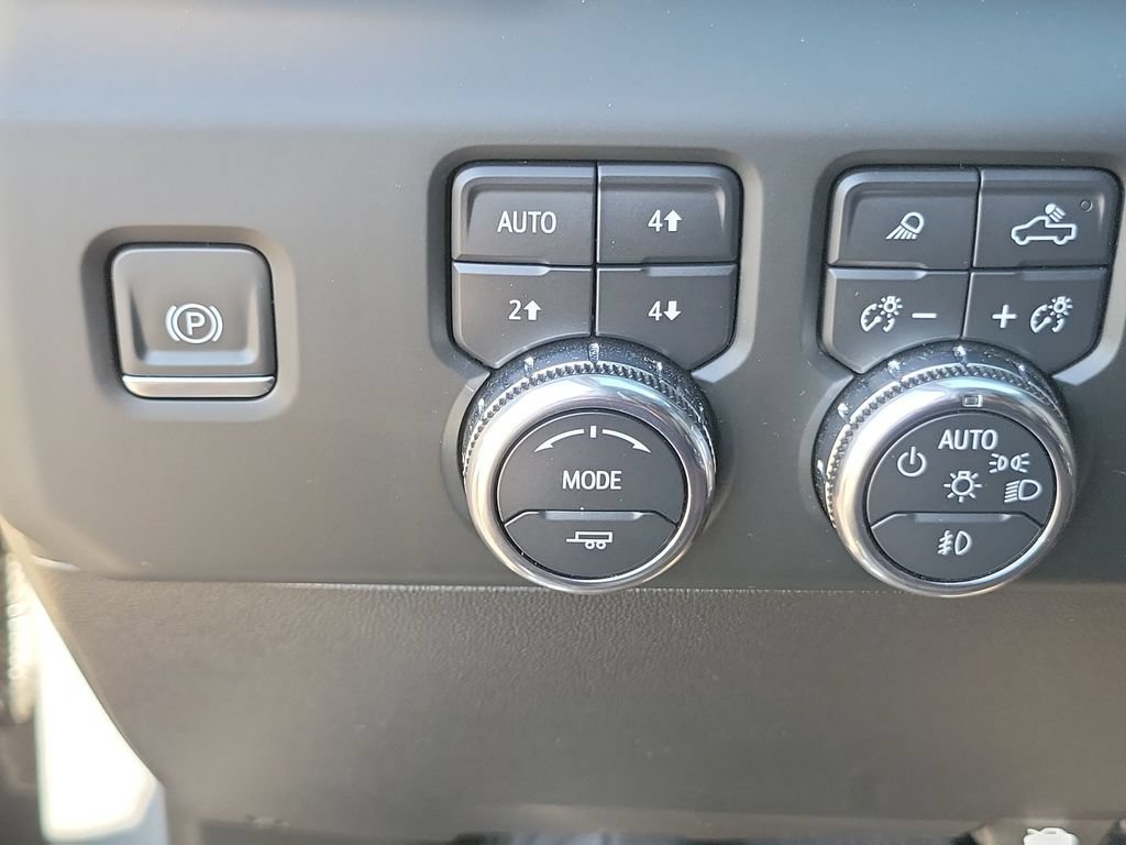 Used 2024 GMC Sierra 1500 Denali w/ Denali Reserve Package AWD/4WD image 18