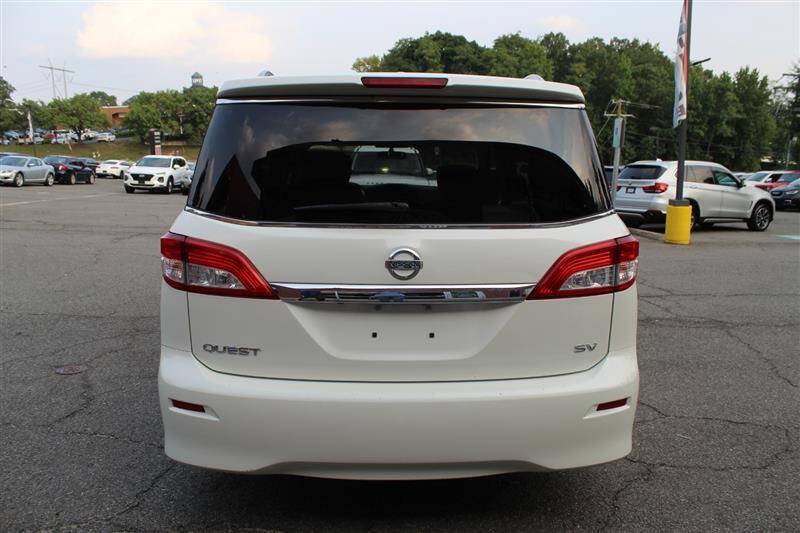 Used 2016 Nissan Quest SV FWD image 4