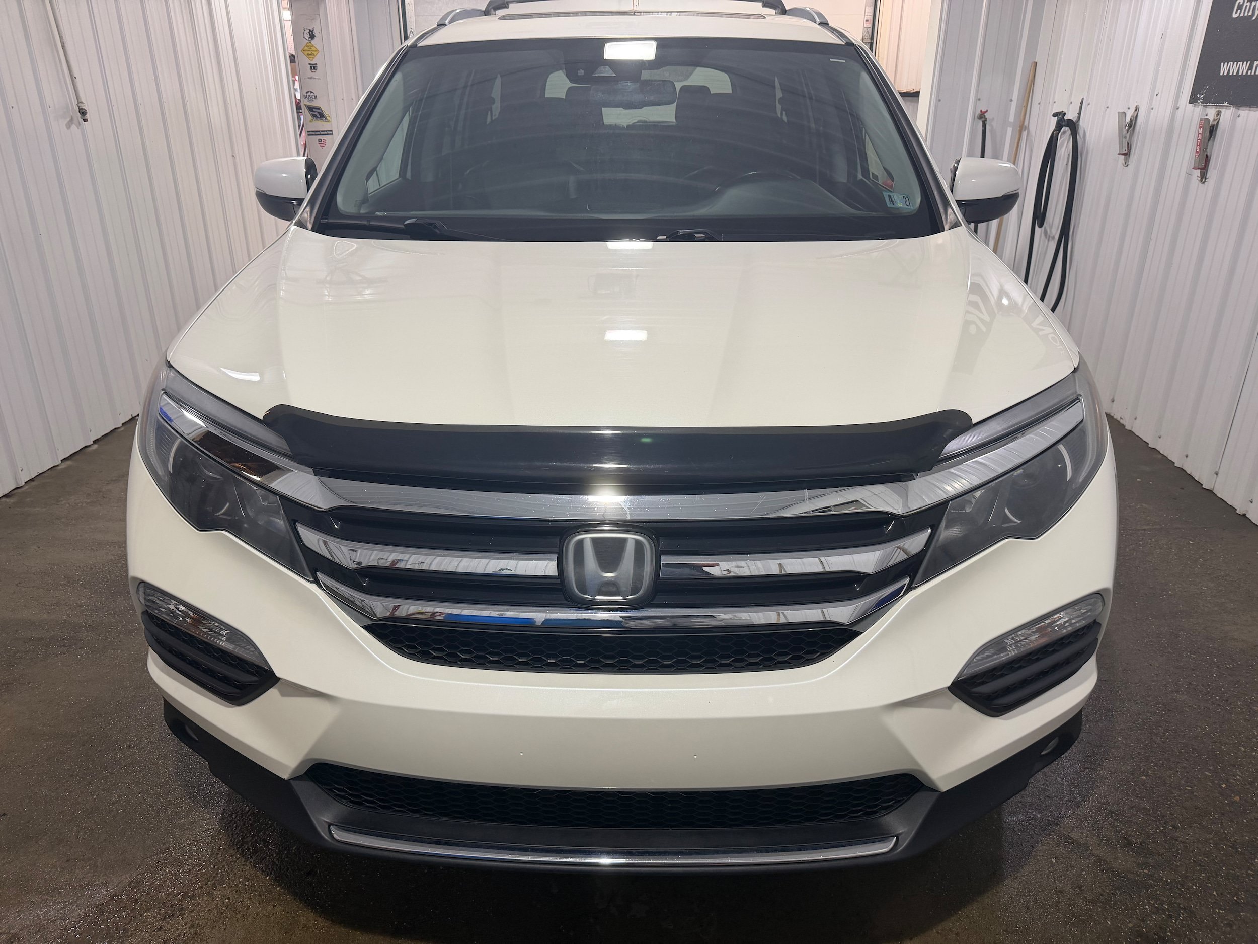 Used 2018 Honda Pilot Elite image 3