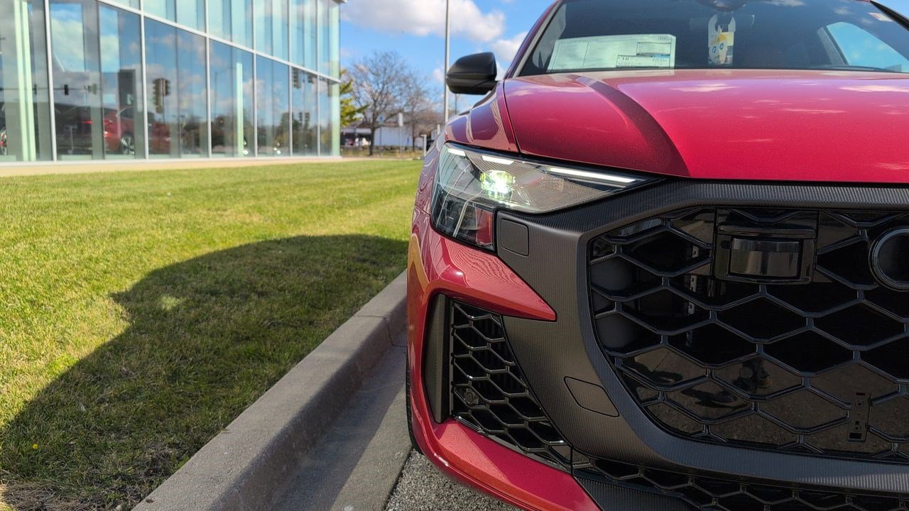 New 2025 Audi RS Q8 performance image 37