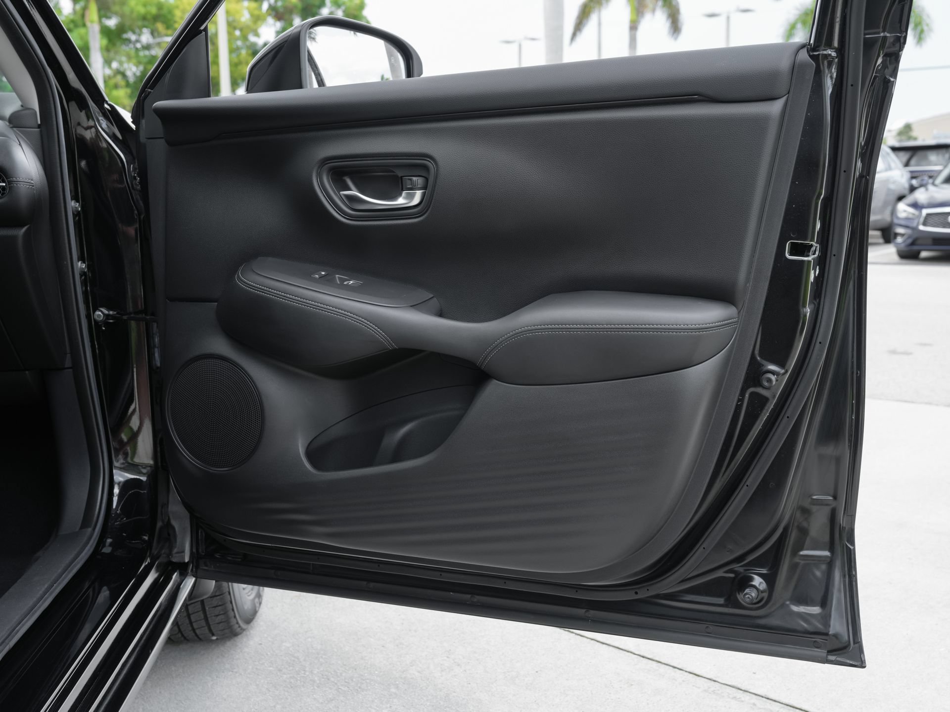 Used 2024 Honda HR-V EX-L image 36