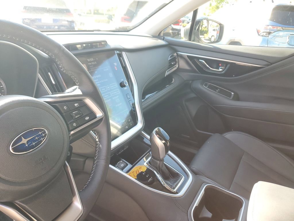 Used 2023 Subaru Outback Limited image 23