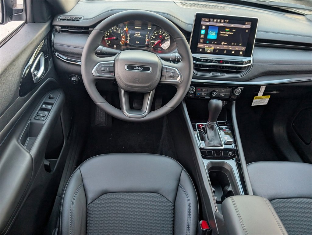 New 2026 Jeep Compass Latitude image 13