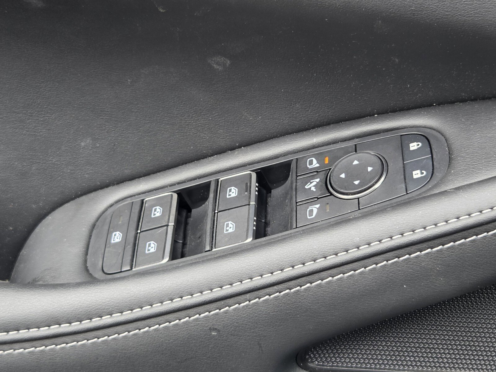Used 2024 INFINITI QX60 Luxe AWD/4WD image 30