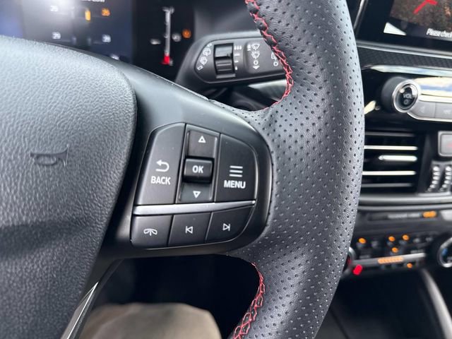 Certified 2025 Ford Escape ST-Line Select image 29