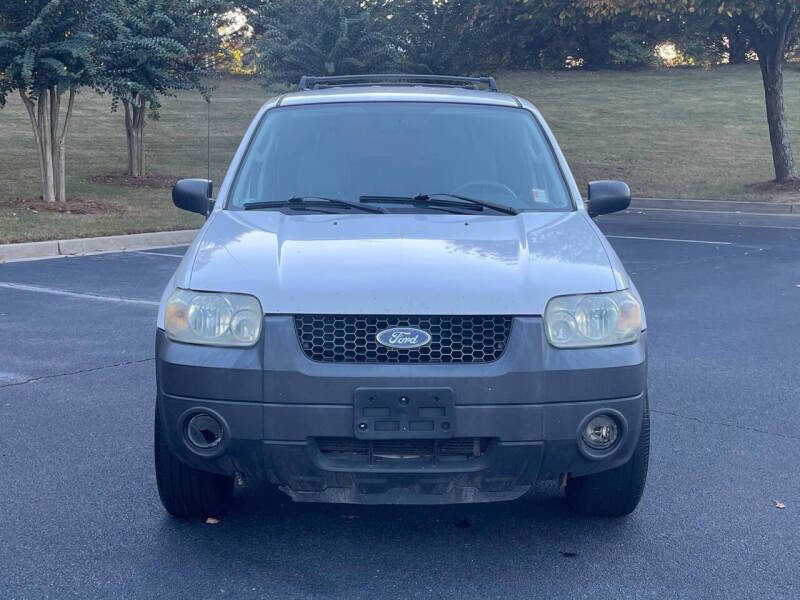 Used 2005 Ford Escape XLT image 5