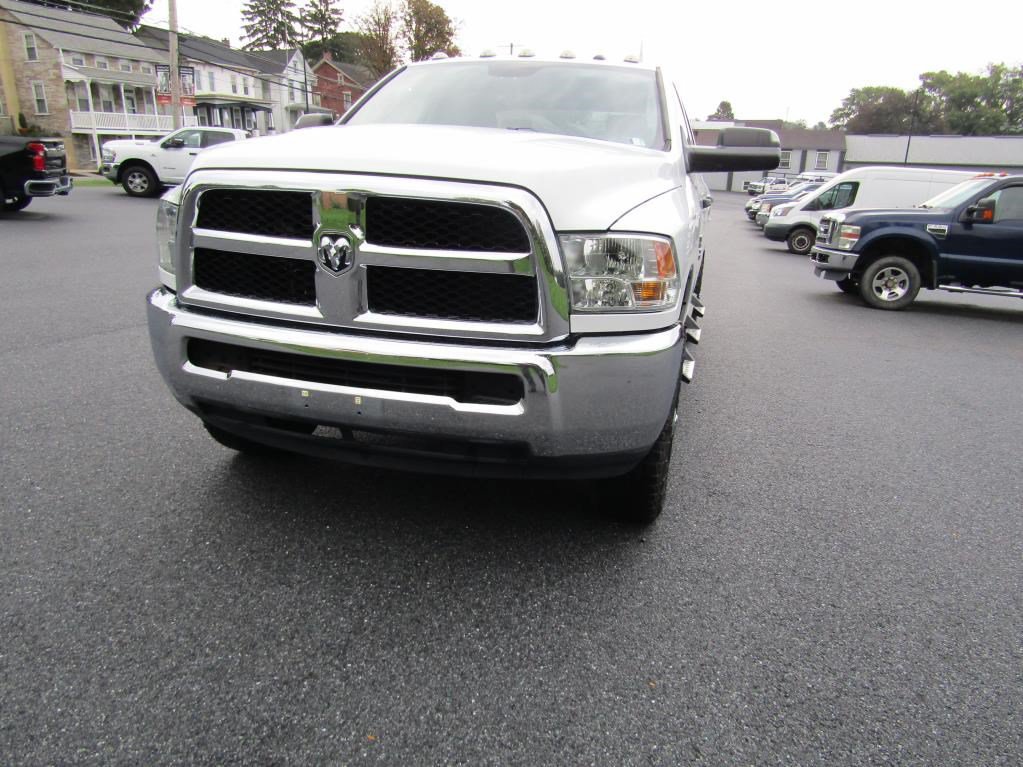 Used 2018 RAM 2500 ST AWD/4WD image 2