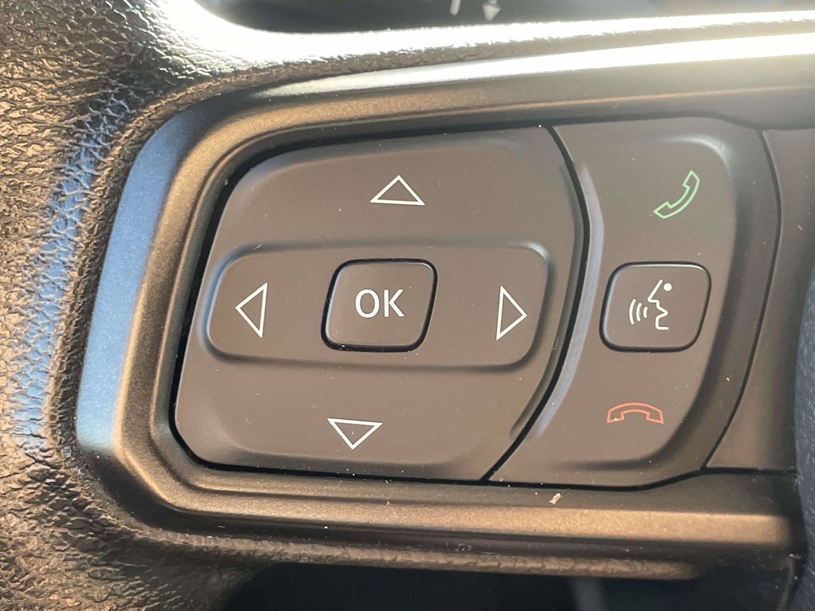 Certified 2024 Jeep Gladiator Sport AWD/4WD image 27