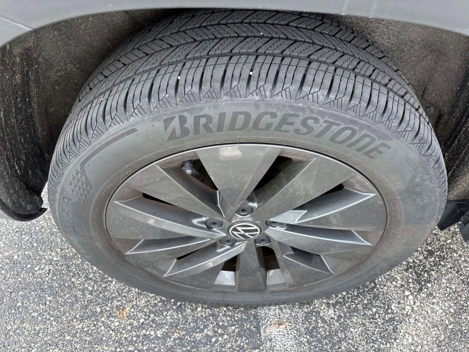 Used 2023 Volkswagen Taos S FWD image 9