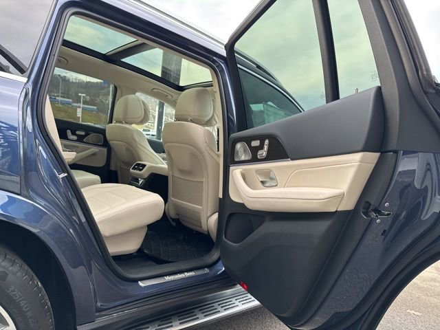 New 2026 Mercedes-Benz GLS 450 4MATIC image 27
