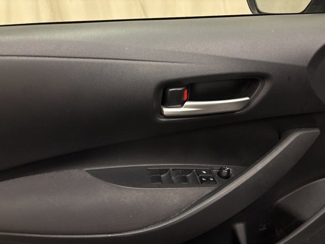 Used 2020 Toyota Corolla LE image 9