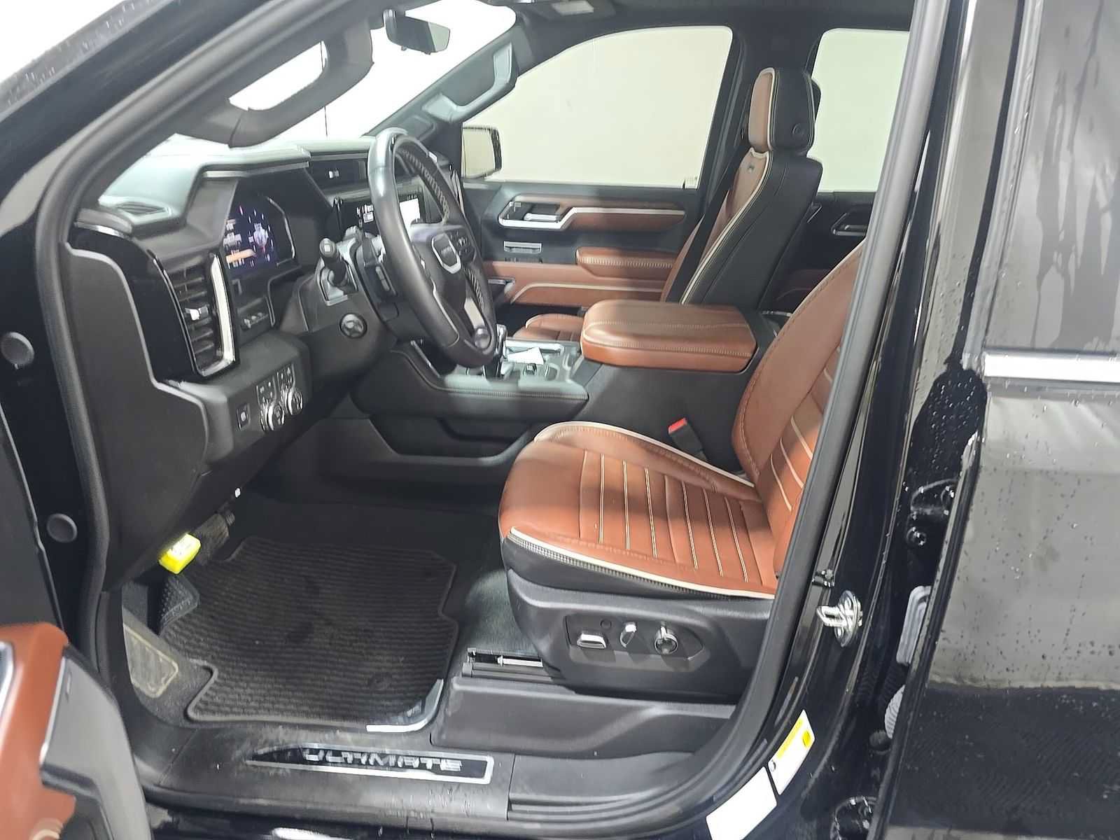 Certified 2026 GMC Sierra 1500 Denali Ultimate w/ LPO, Black Badging Package AWD/4WD image 2