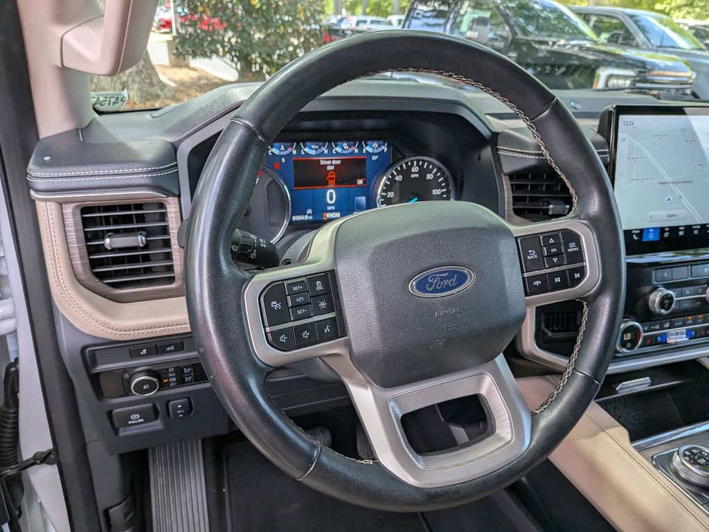 Used 2024 Ford Expedition Limited RWD image 14