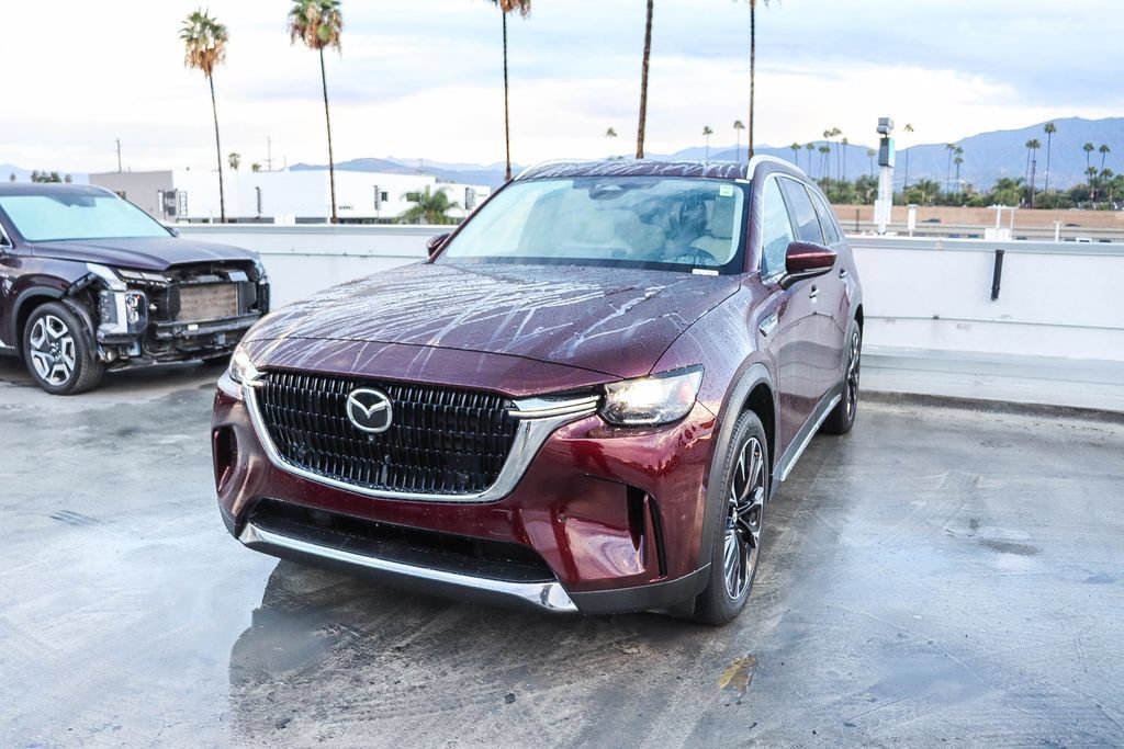 Used 2024 MAZDA CX-90 Plug-In Hybrid w/ Premium Plus AWD/4WD image 4