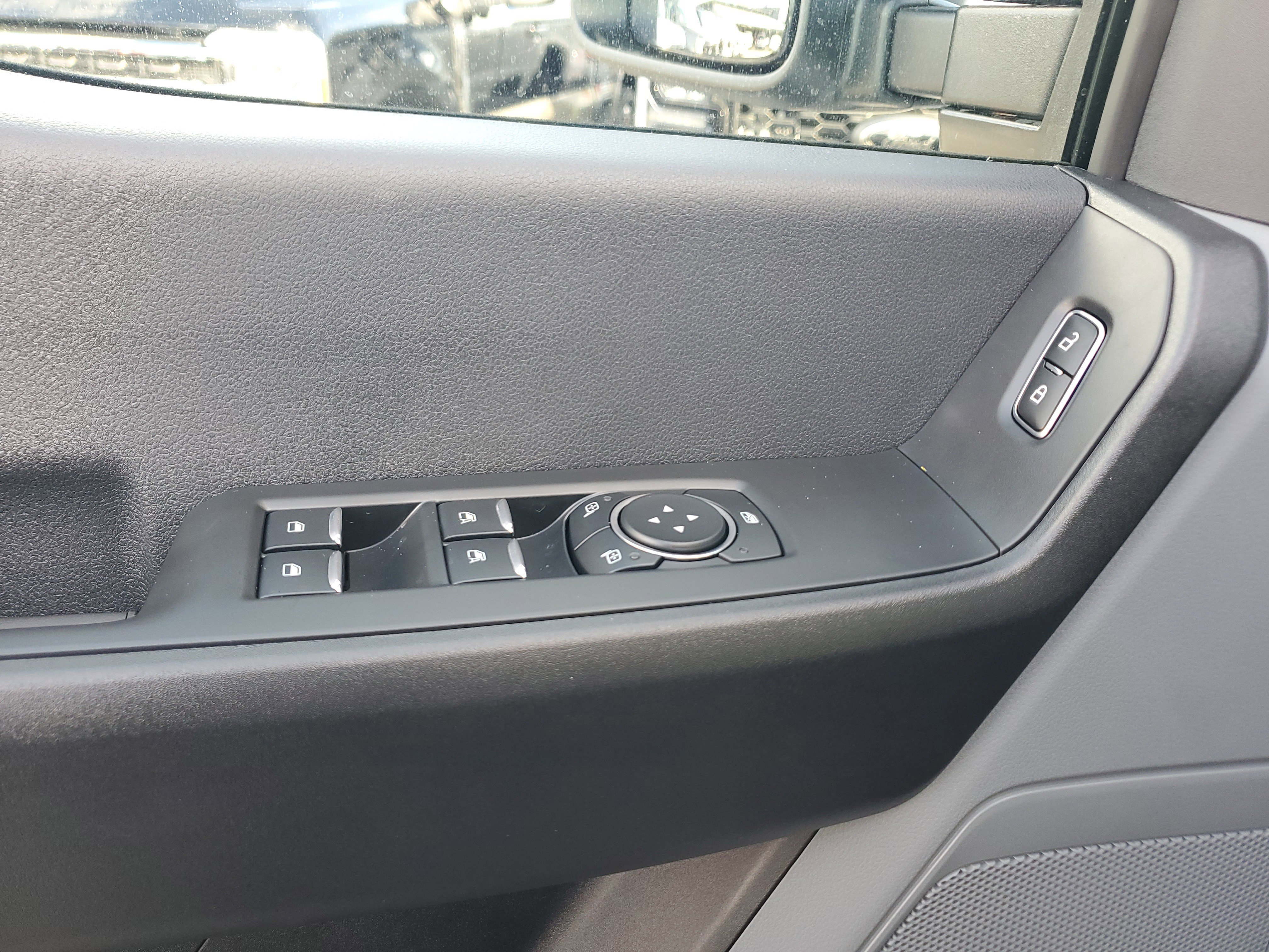 New 2026 Ford F250 XL w/ XL Chrome Package image 13