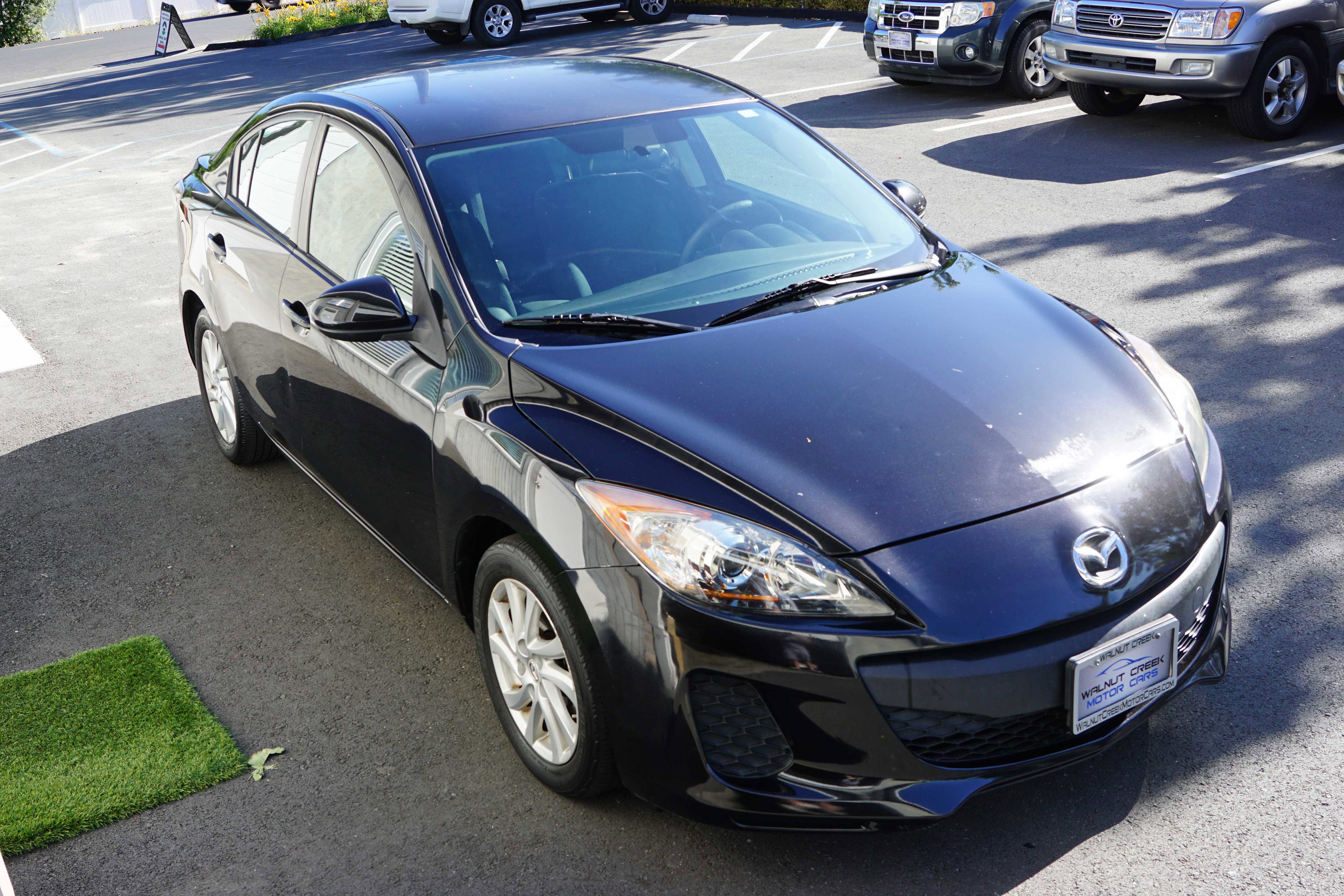 Used 2012 MAZDA MAZDA3 i Touring FWD image 8