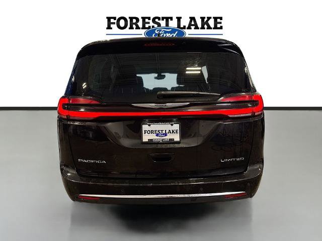 Used 2023 Chrysler Pacifica Limited image 6