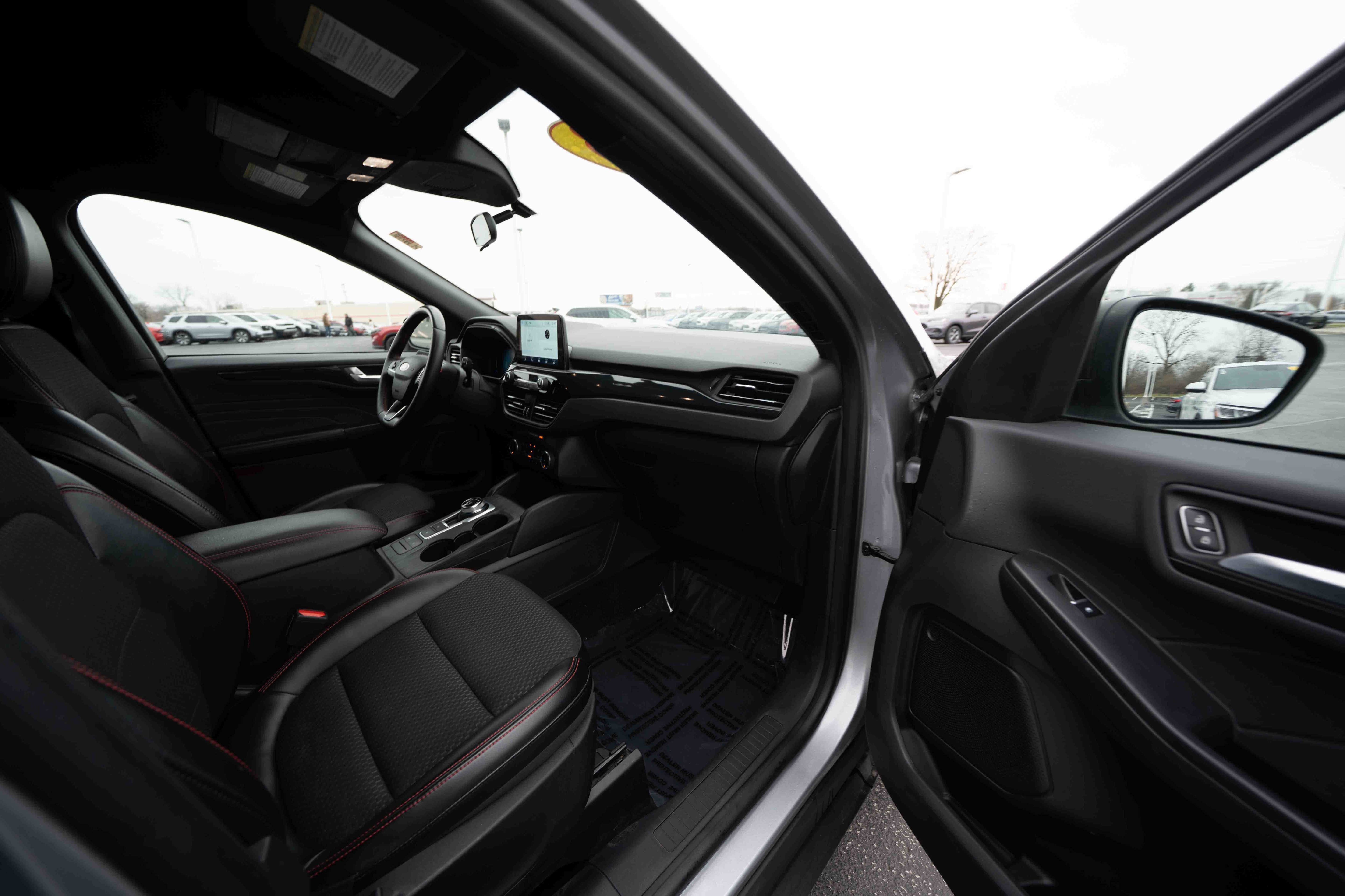 Used 2023 Ford Escape ST-Line image 26