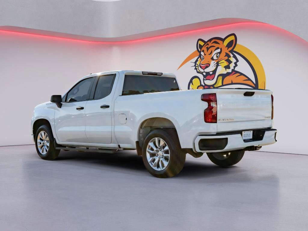 Used 2025 Chevrolet Silverado 1500 Custom image 7