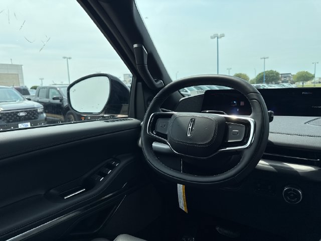 New 2027 Lincoln Navigator Reserve w/ Jet Appearance Package AWD/4WD image 19