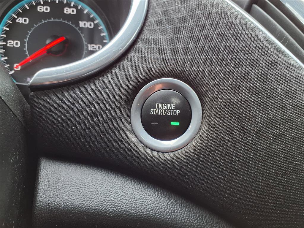 Used 2019 Chevrolet Malibu LT w/ Driver Confidence Package image 24