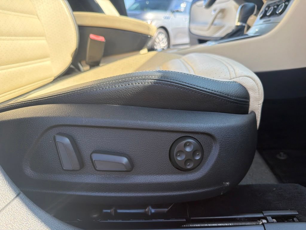 Used 2012 Volkswagen CC Sport FWD image 33
