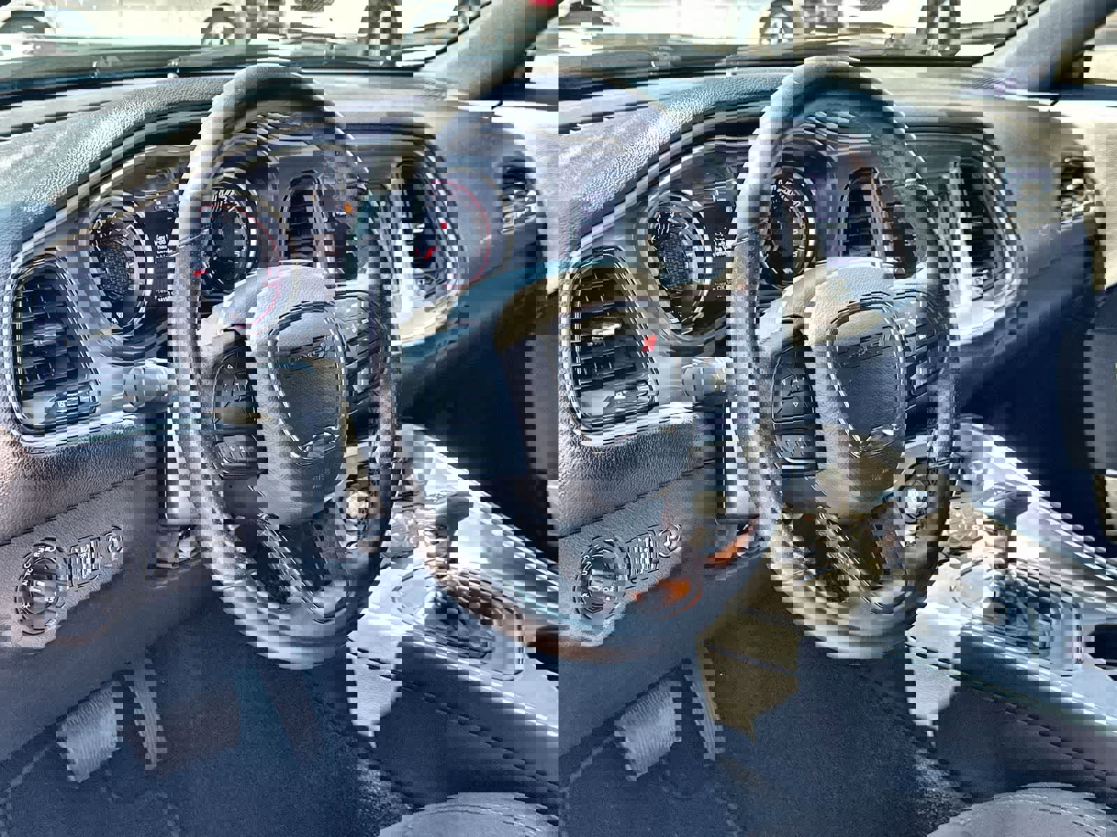 Used 2022 Dodge Challenger GT image 19