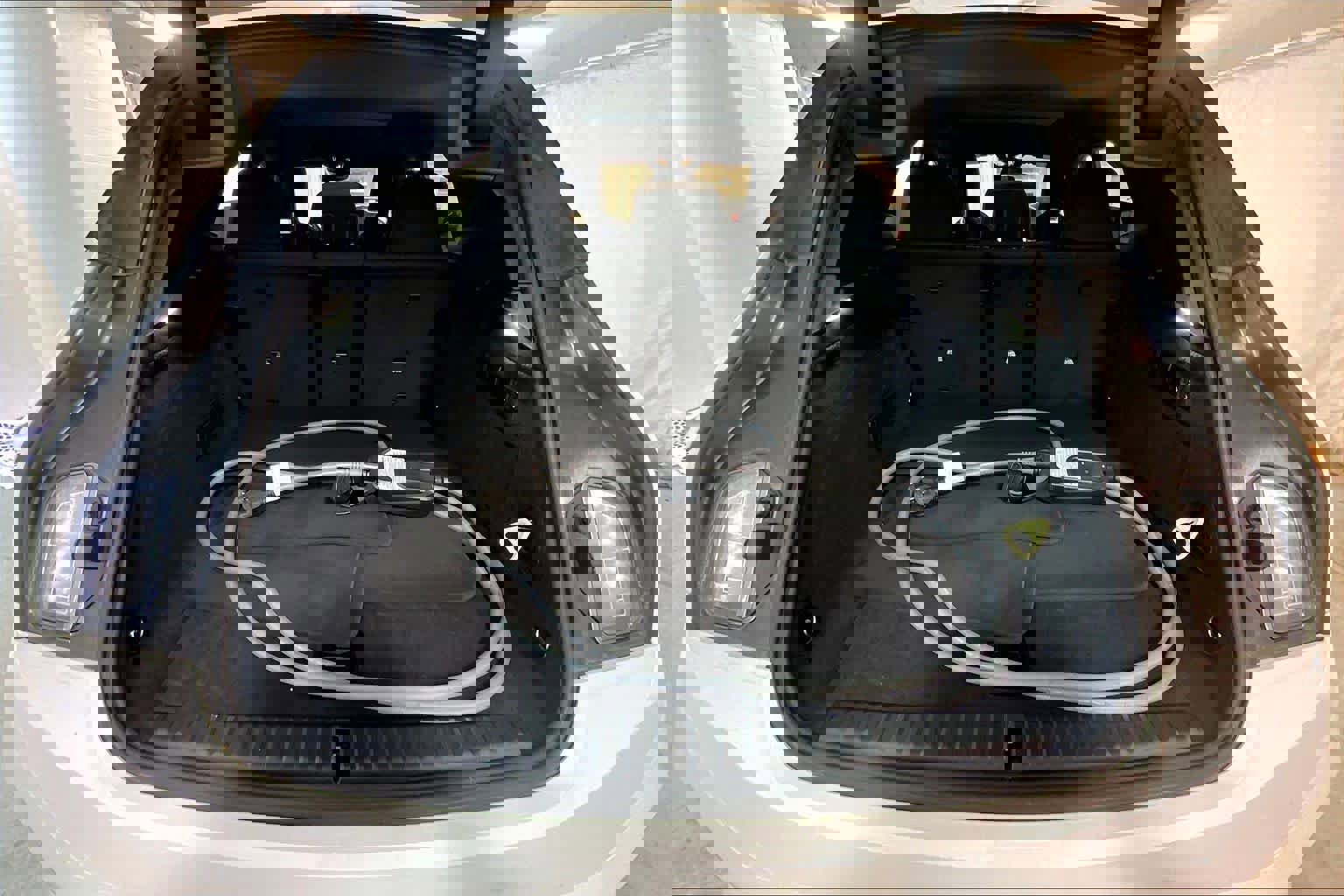 Used 2024 BMW iX xDrive50 w/ Sport Package image 31