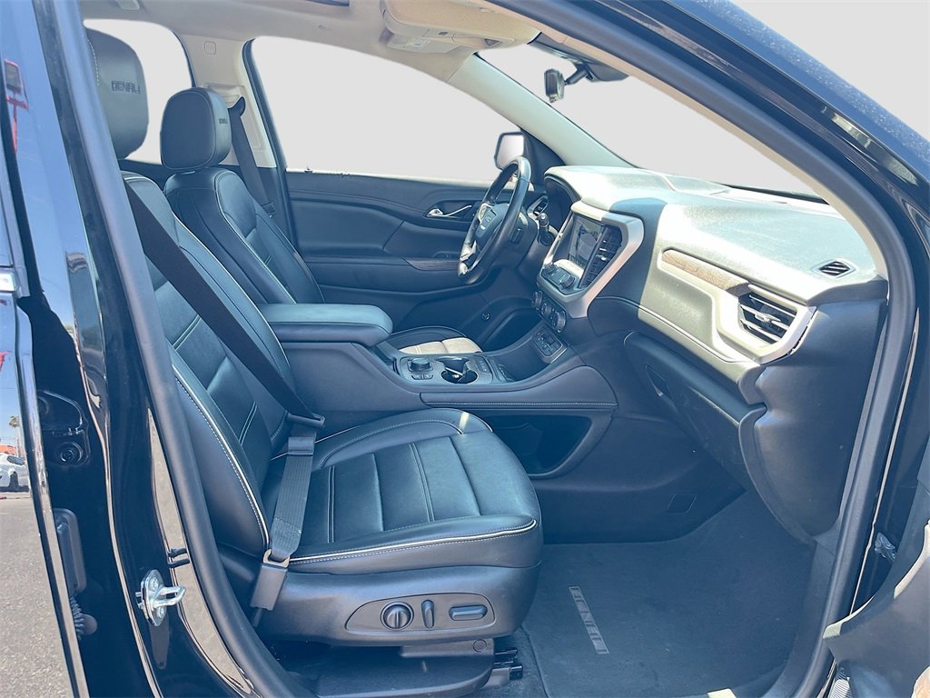 Used 2022 GMC Acadia Denali w/ Black Diamond Edition image 30