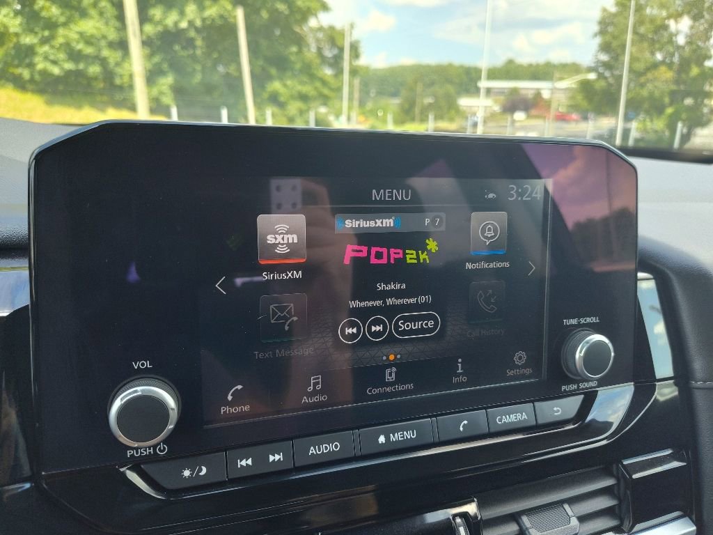 Used 2025 Nissan Pathfinder SV image 20