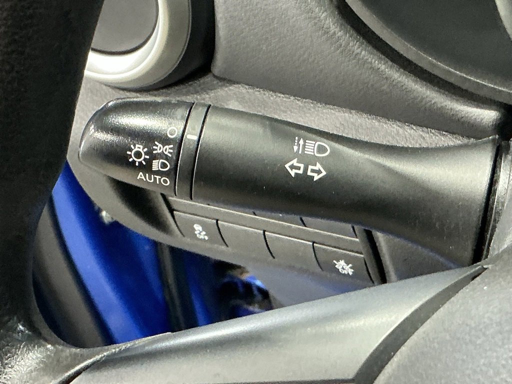 Used 2022 Nissan Versa S image 10