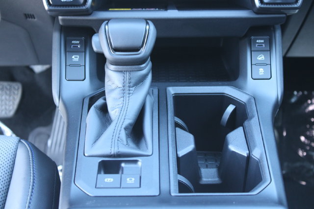 Used 2026 Toyota RAV4 XSE w/ Weather Package AWD/4WD image 18