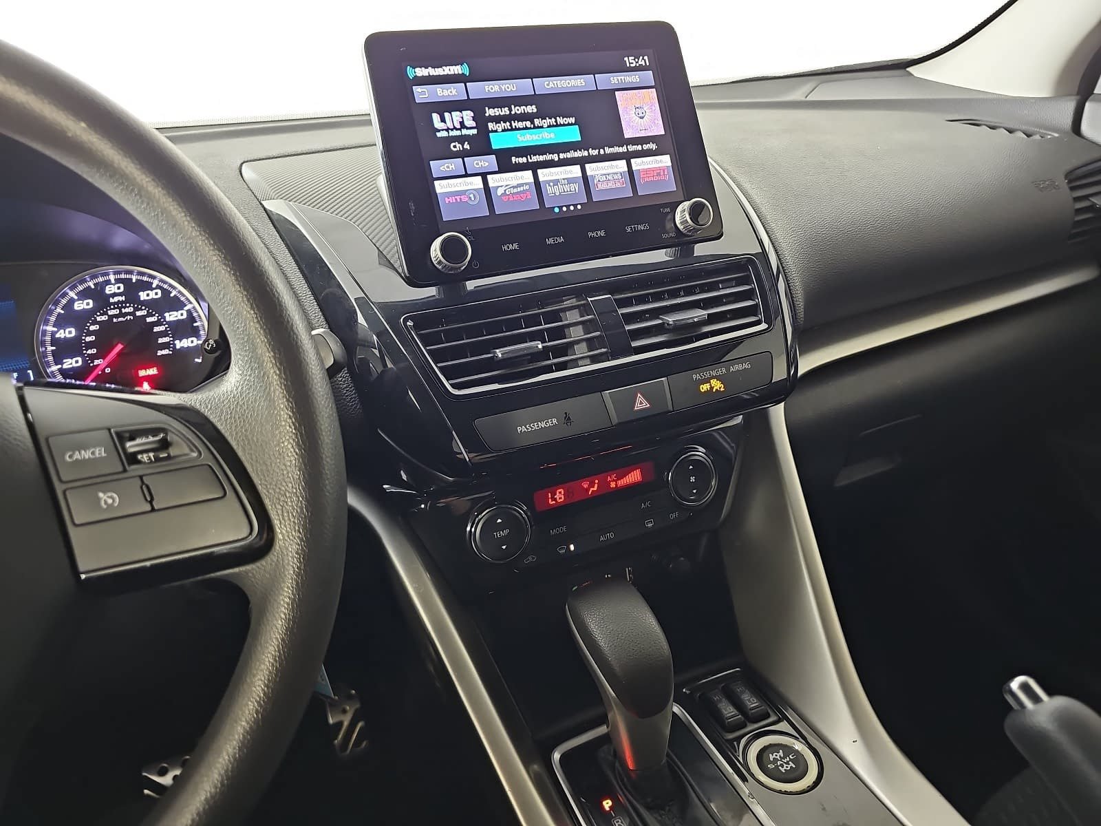 Used 2023 Mitsubishi Eclipse Cross LE AWD/4WD image 19