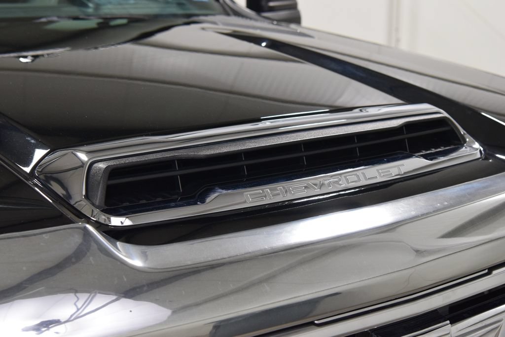 Used 2024 Chevrolet Silverado 2500 High Country w/ Technology Package AWD/4WD image 16