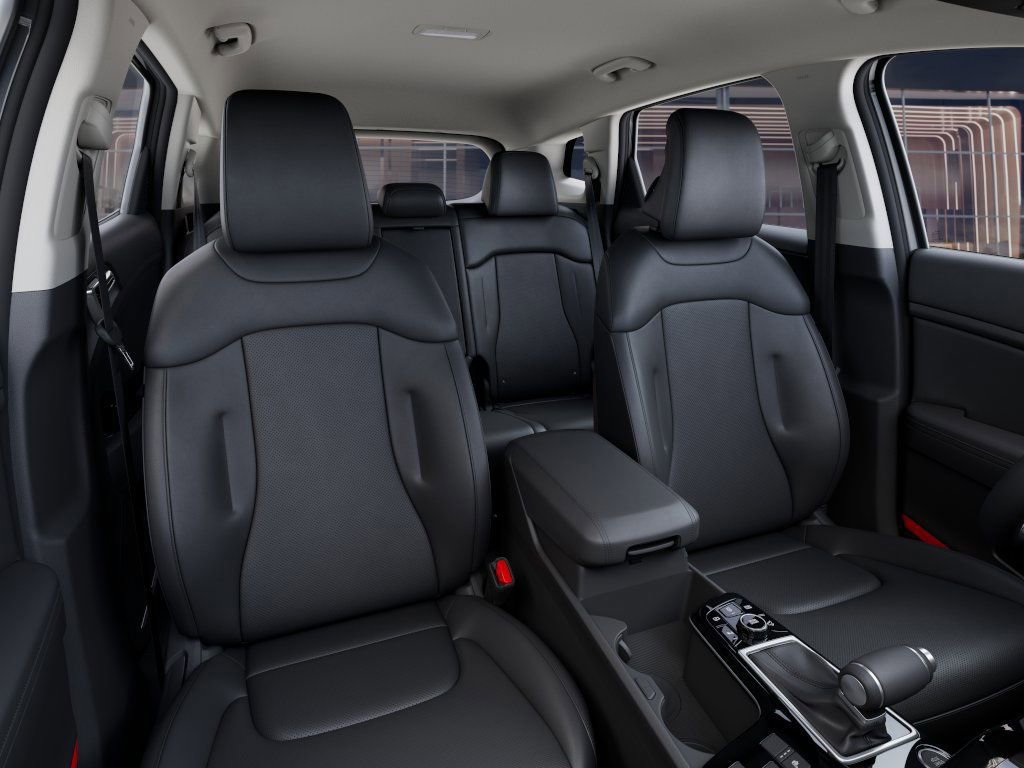 Certified 2024 Kia Sportage EX image 17