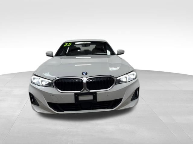 Used 2025 BMW 330i xDrive Sedan image 3