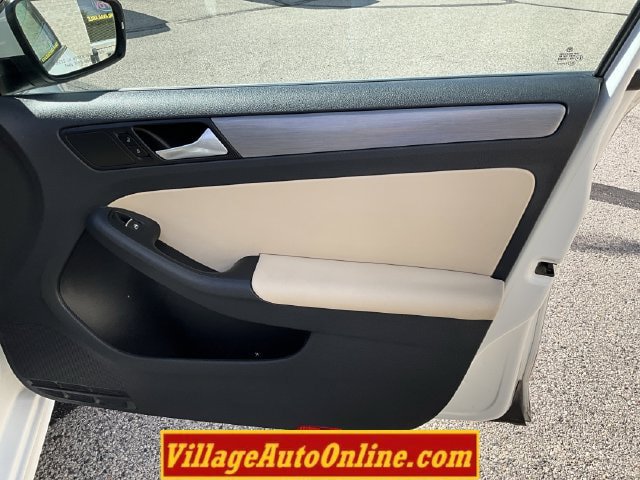 Used 2013 Volkswagen Jetta TDI FWD image 33