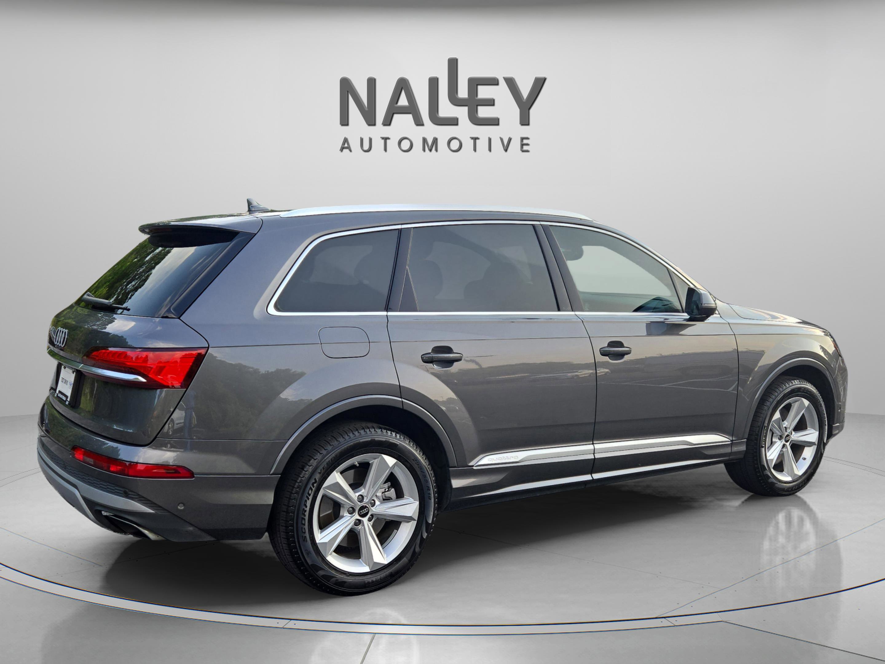 Used 2025 Audi Q7 2.0T Premium w/ Convenience Package image 5
