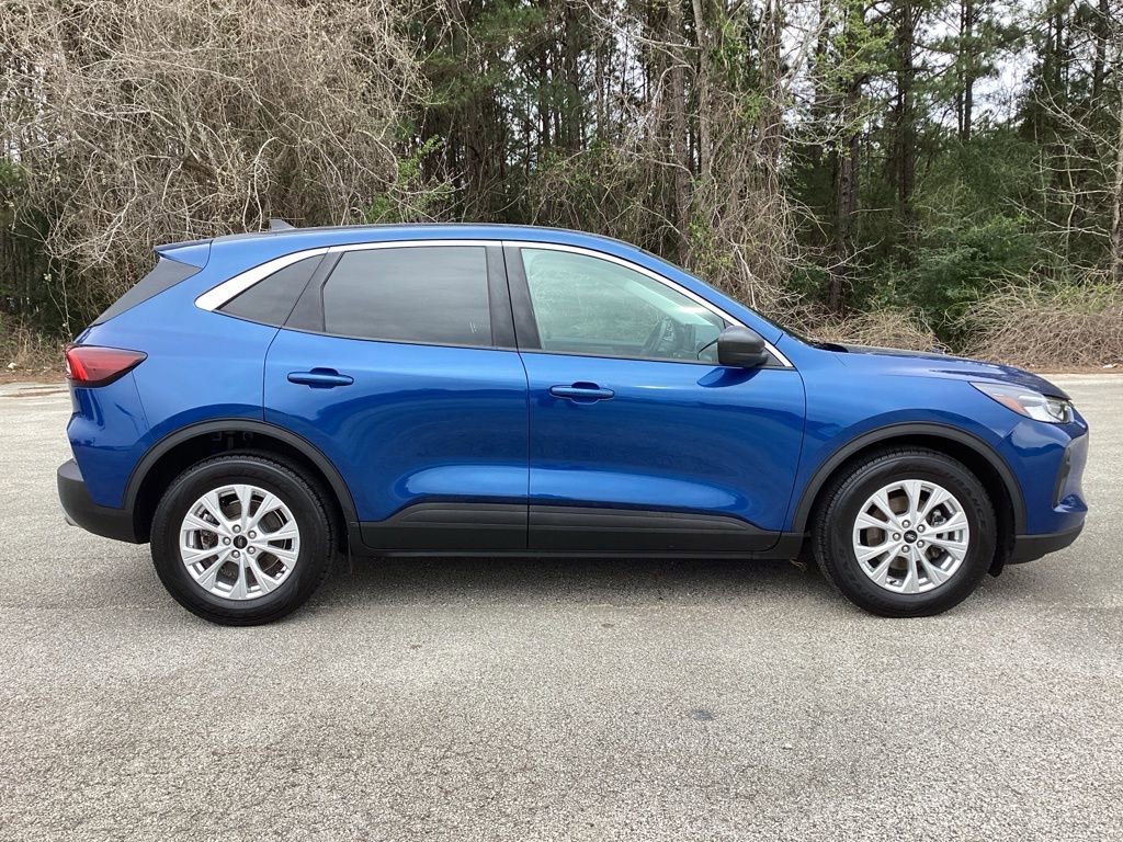 Used 2023 Ford Escape Active FWD image 4