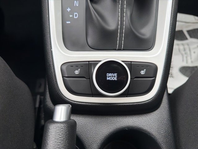 Certified 2022 Hyundai Venue Limited w/ Cargo Package image 29