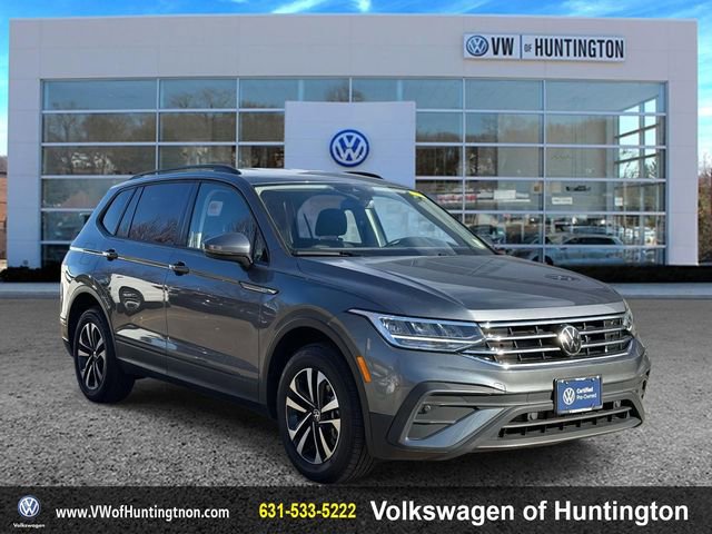 Certified 2024 Volkswagen Tiguan S image 1
