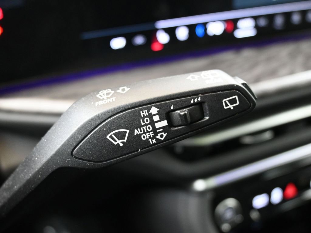 Used 2025 Audi Q5 Premium Plus w/ Premium Plus image 29