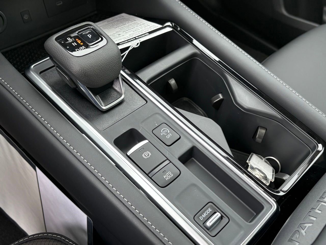 New 2026 Nissan Pathfinder SL FWD image 13