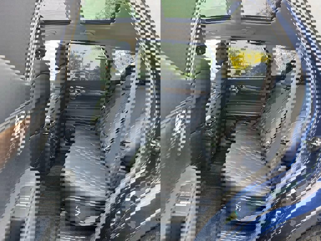 Used 2025 Genesis GV80 3.5T Advanced image 17