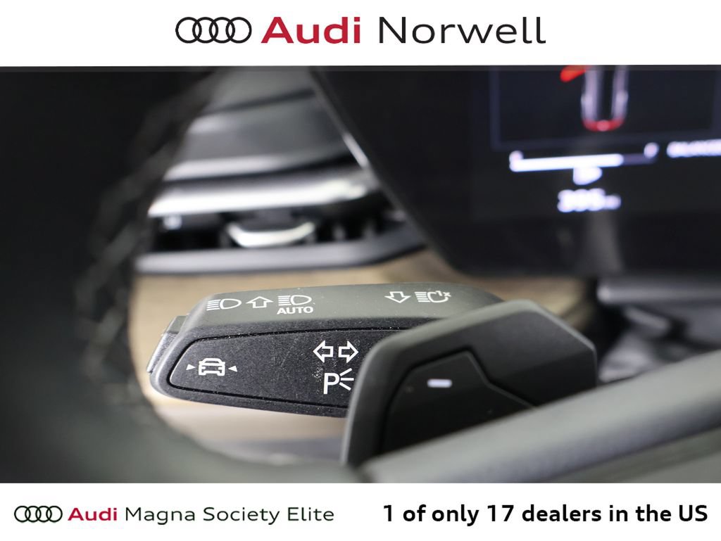 Used 2025 Audi Q5 Premium w/ Convenience Package AWD/4WD image 28