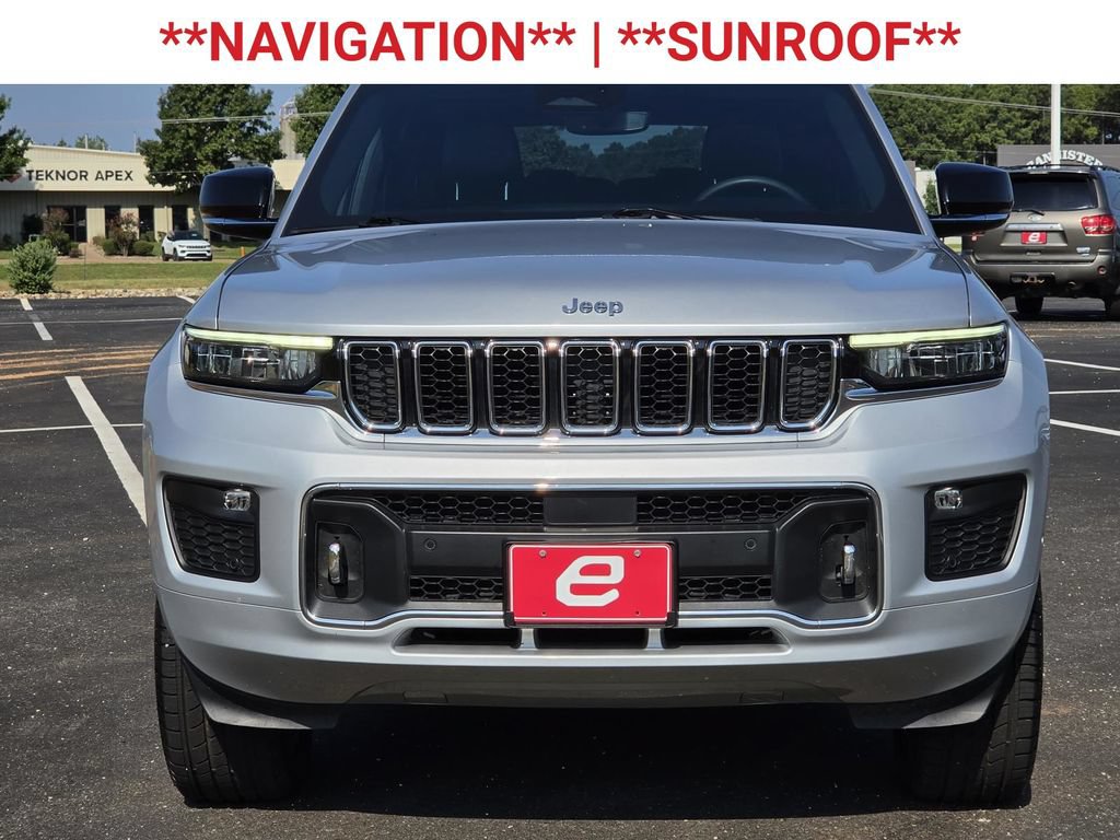 Used 2023 Jeep Grand Cherokee L Overland AWD/4WD image 2