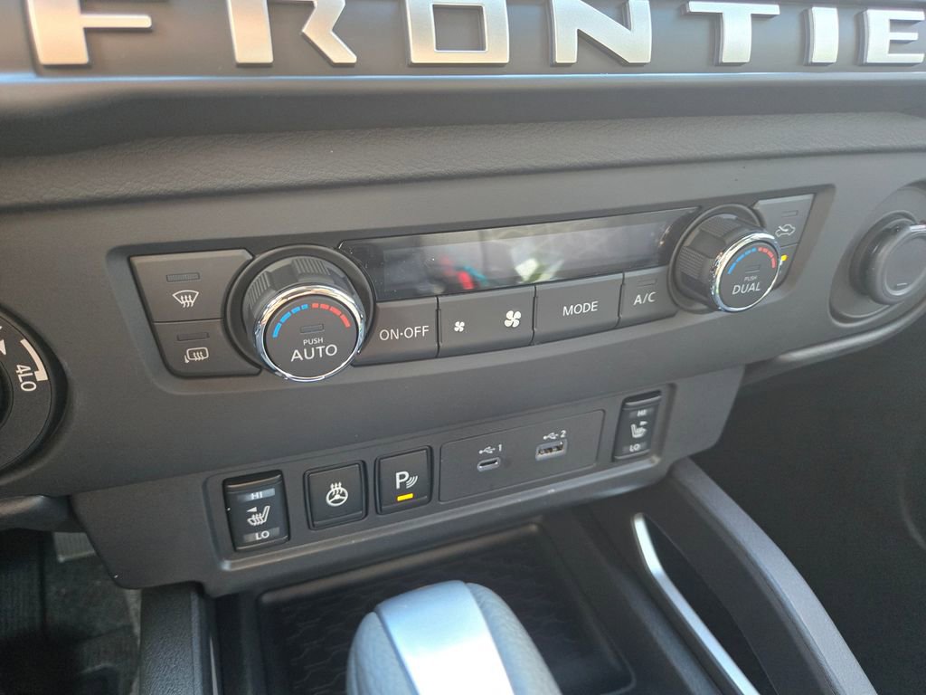 New 2025 Nissan Frontier SV w/ SV Convenience Package image 11