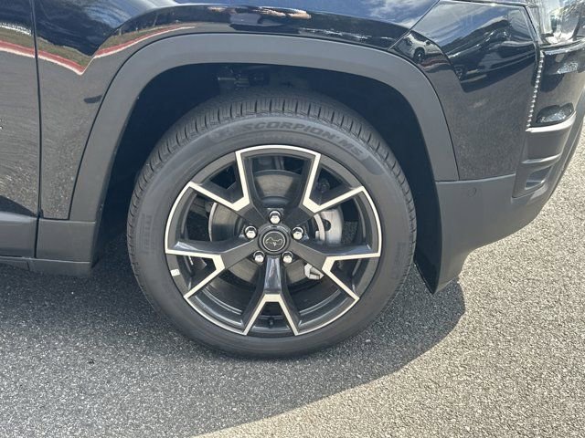 New 2026 Jeep Cherokee Overland image 12