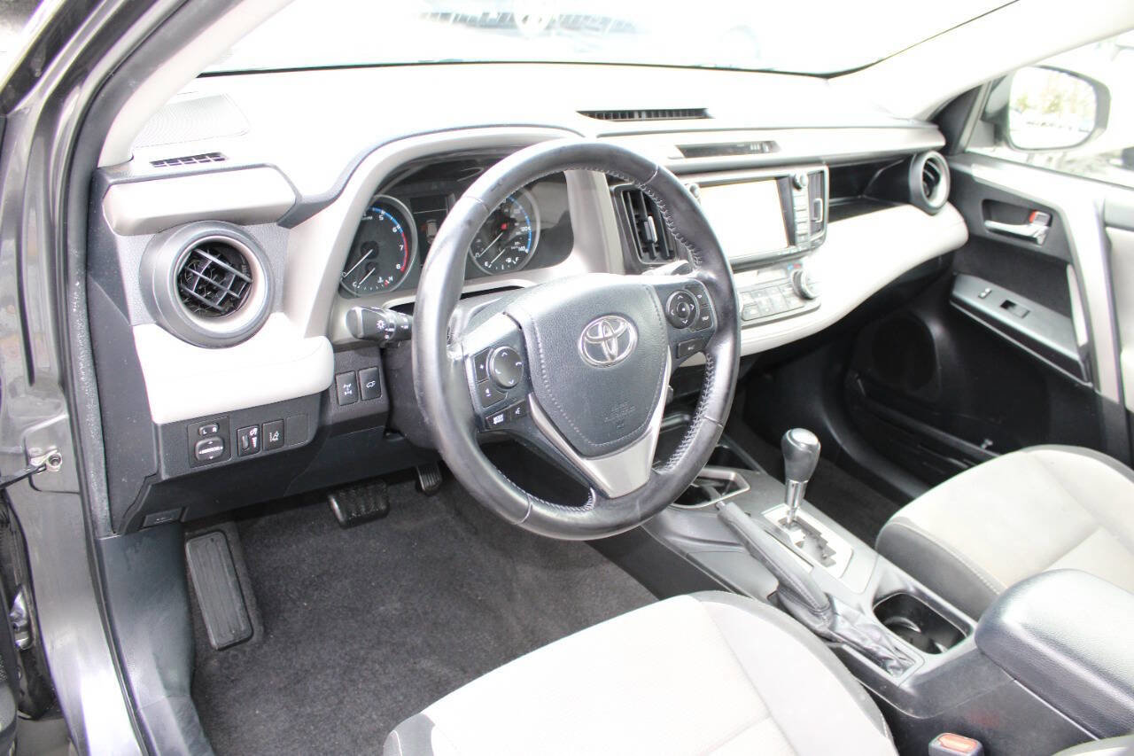 Used 2017 Toyota RAV4 XLE image 13